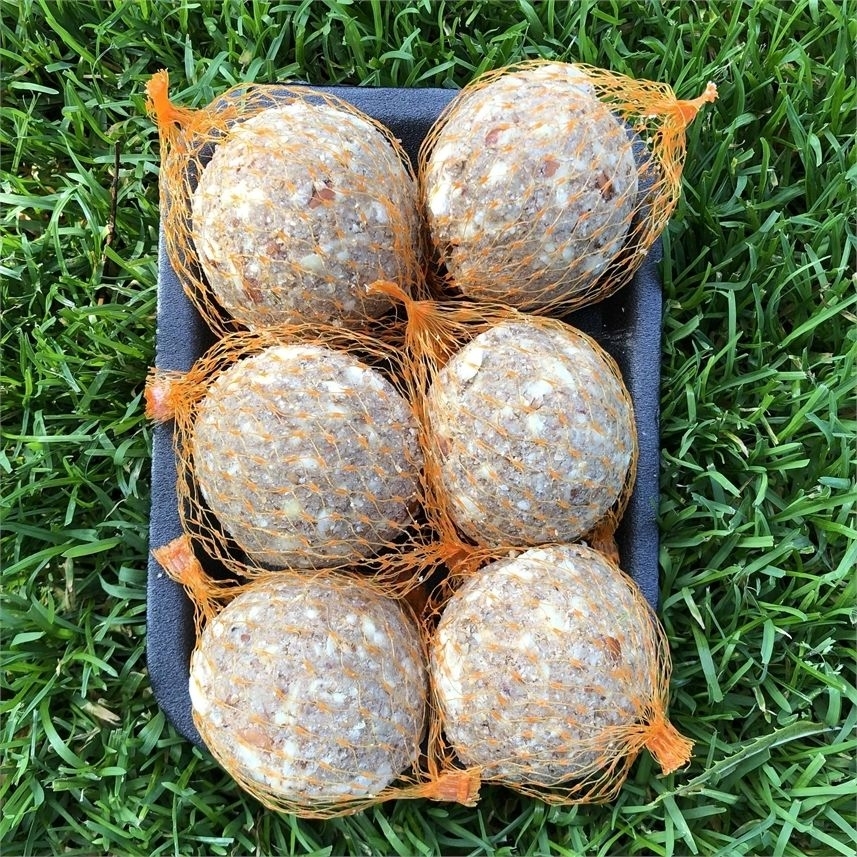 Nuss-Meisenknödel mit Netz 16 x 6 Stück (1 Karton)